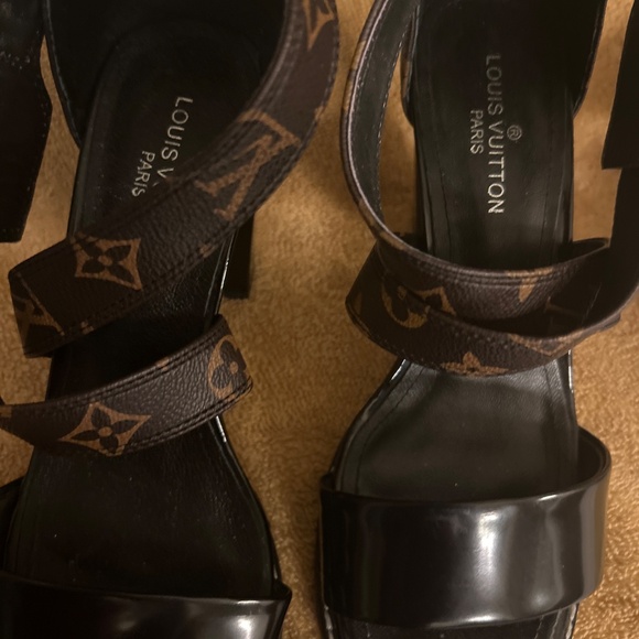 Very stylish inspired block heels platform - Picture 14 of 15